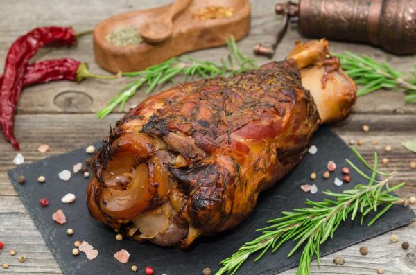 Schweinevlieshaxen frisch