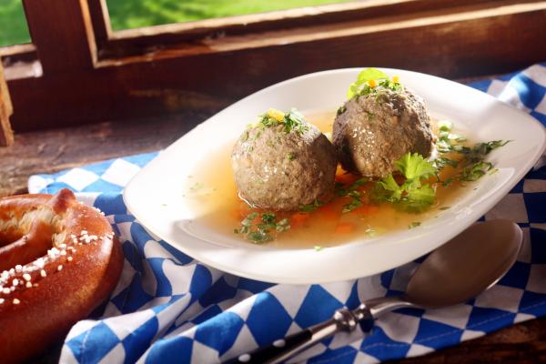 Leberknödel fertig gewürzt